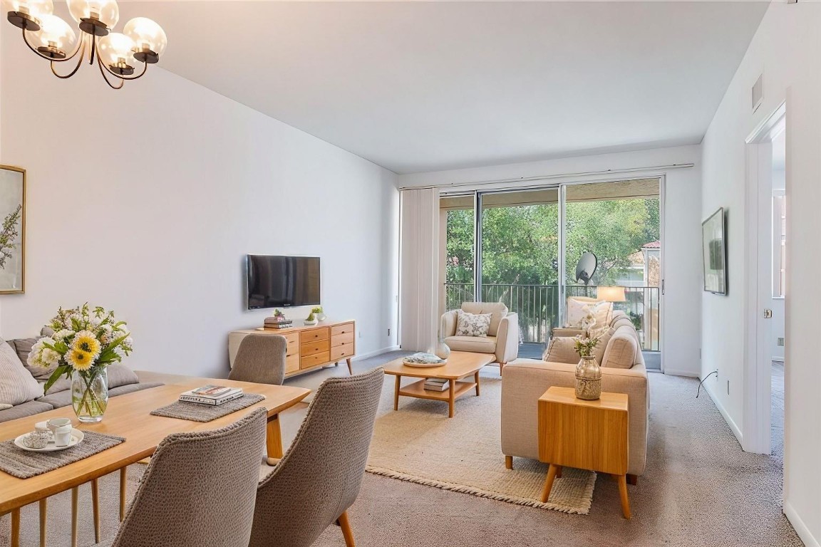 Coral Springs Estate - Residential