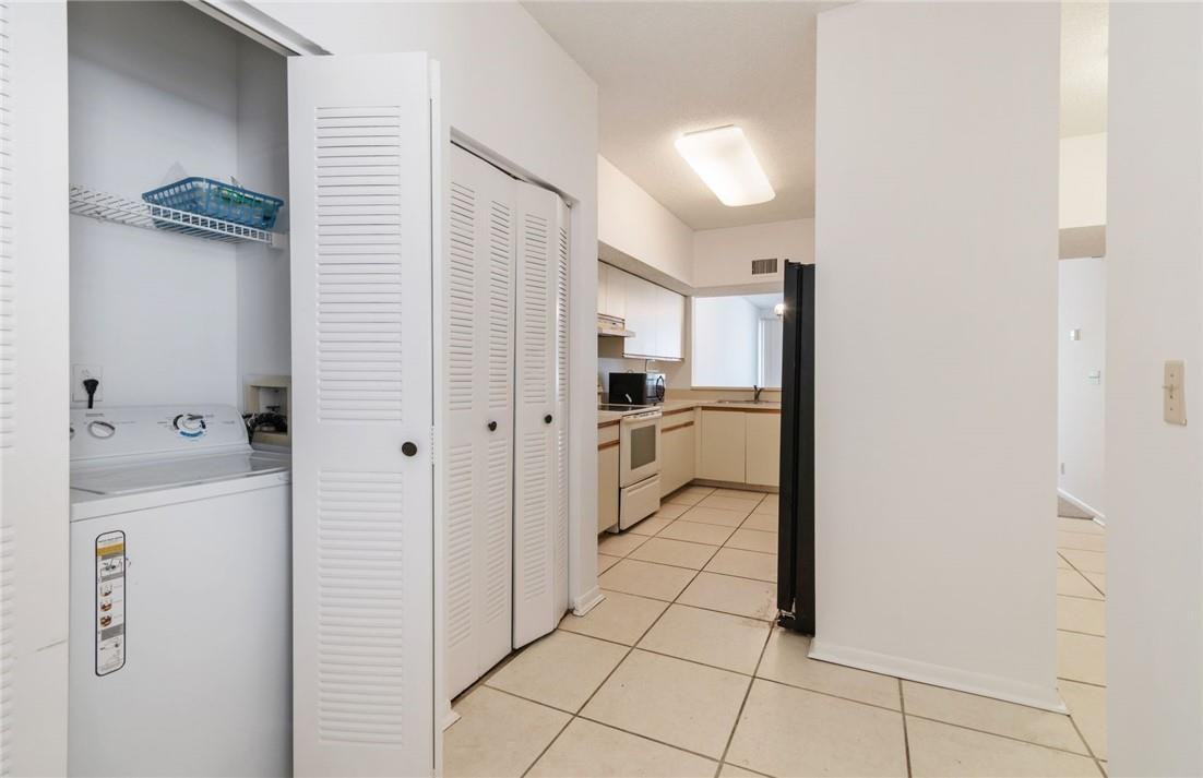 Coral Springs Estate - Residential