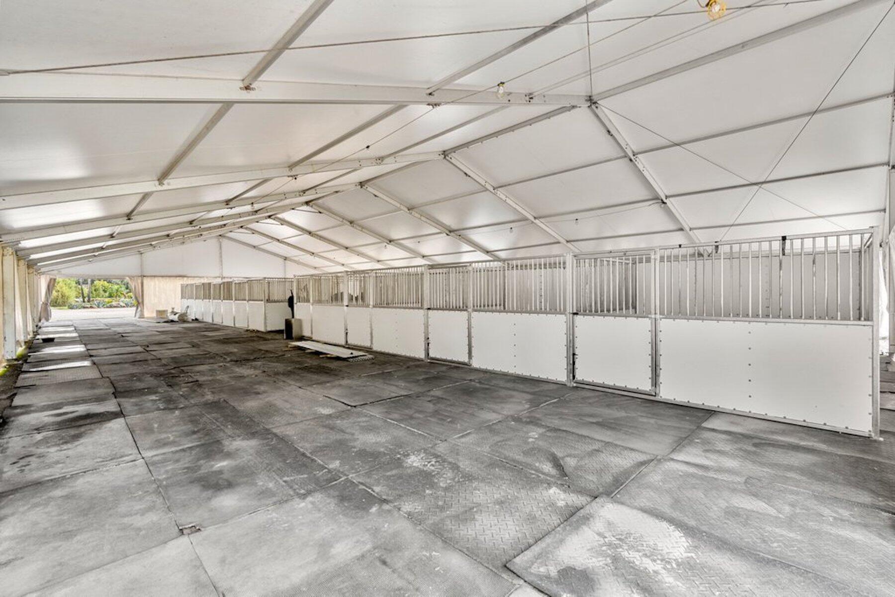 LOXAHATCHEE GROVES - Residential Lease