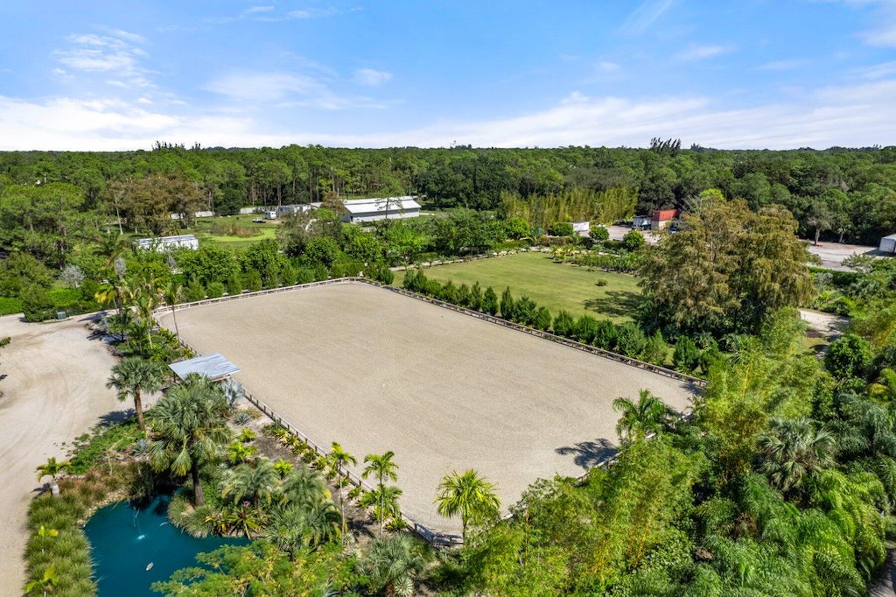 LOXAHATCHEE GROVES - Residential Lease