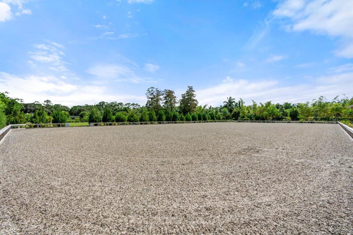 LOXAHATCHEE GROVES - Land