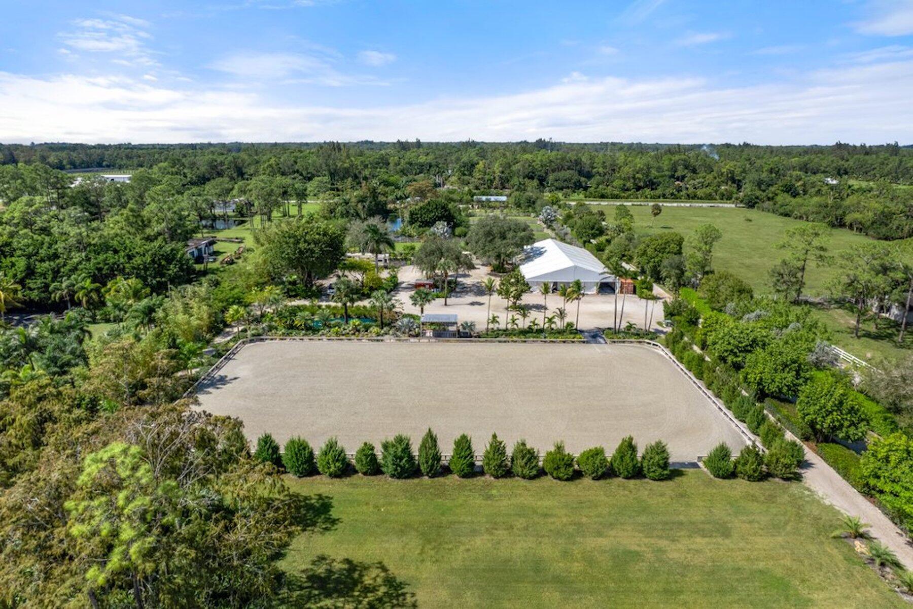 LOXAHATCHEE GROVES - Residential Lease