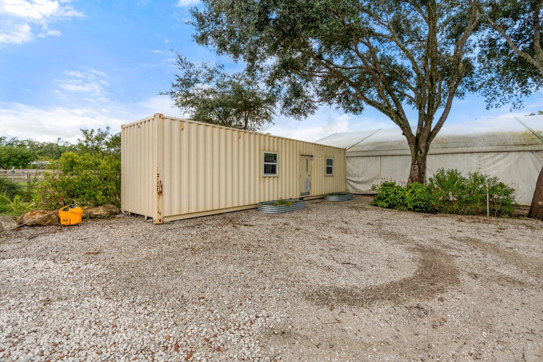 LOXAHATCHEE GROVES - Residential Lease