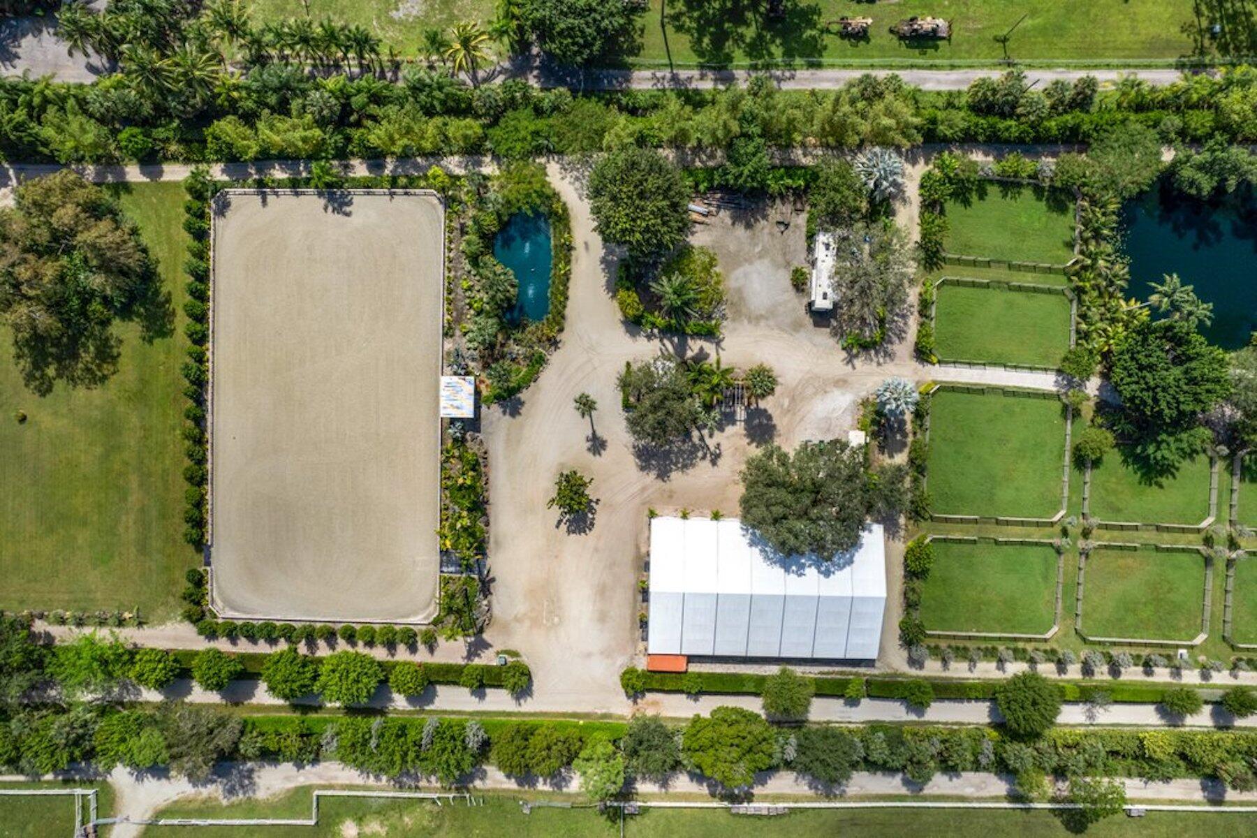 LOXAHATCHEE GROVES - Residential Lease