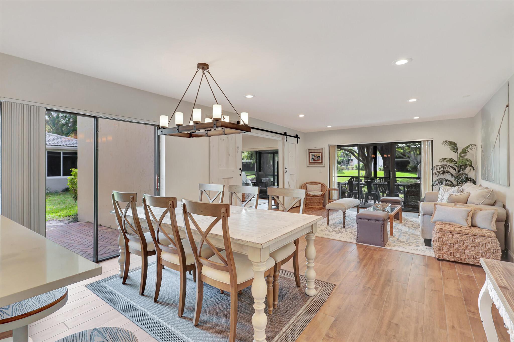 STRATFORD AT HUNTERS RUN CONDO - Residential