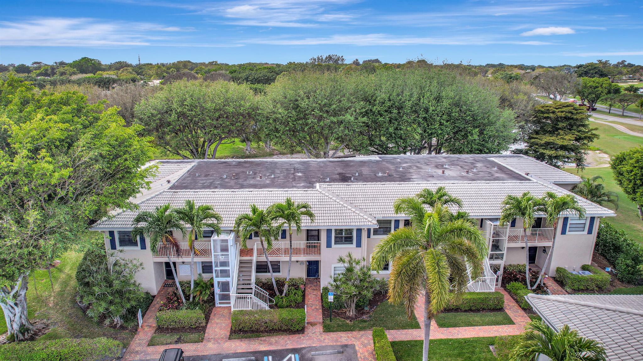 STRATFORD AT HUNTERS RUN CONDO - Residential