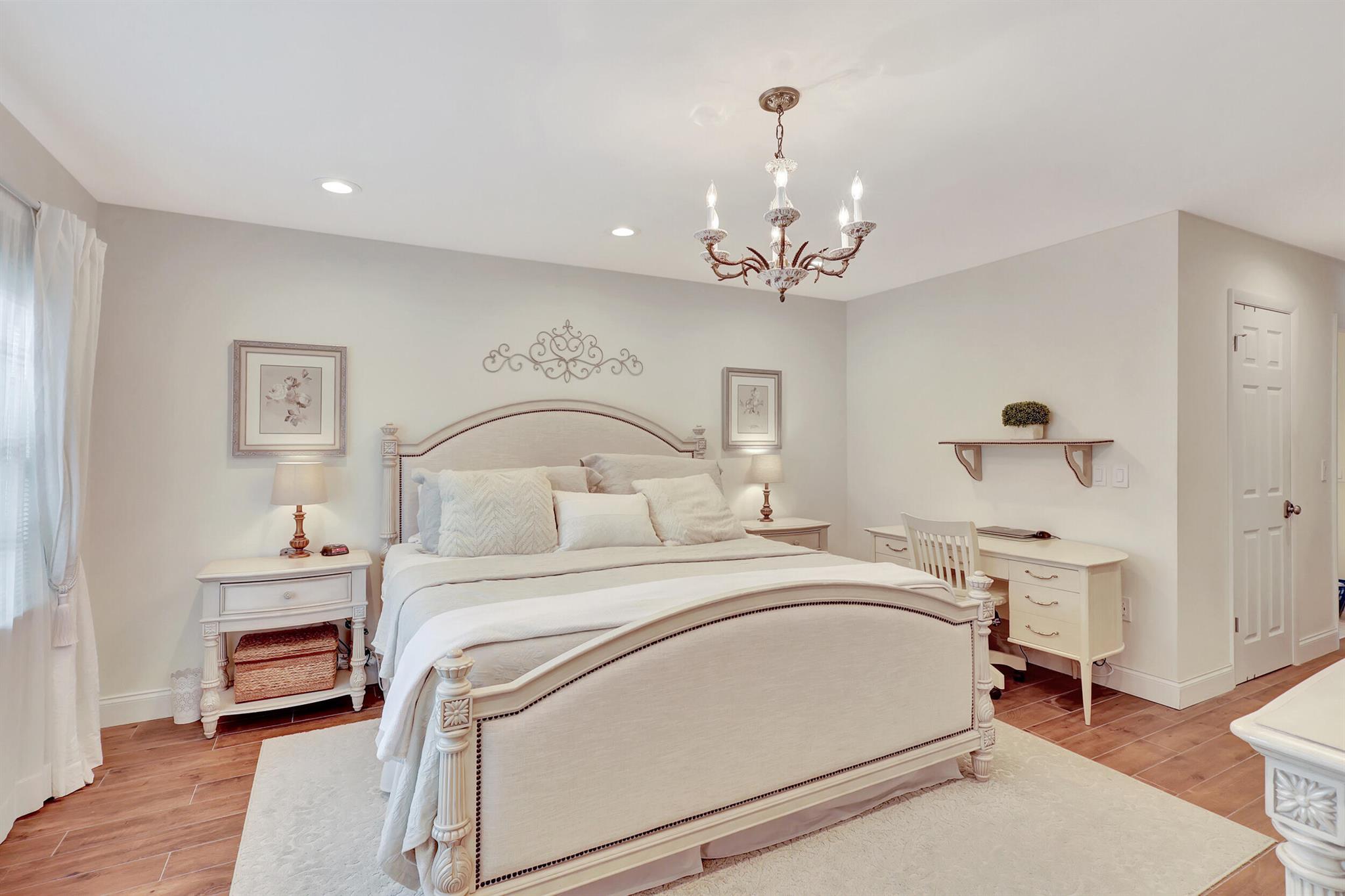 STRATFORD AT HUNTERS RUN CONDO - Residential