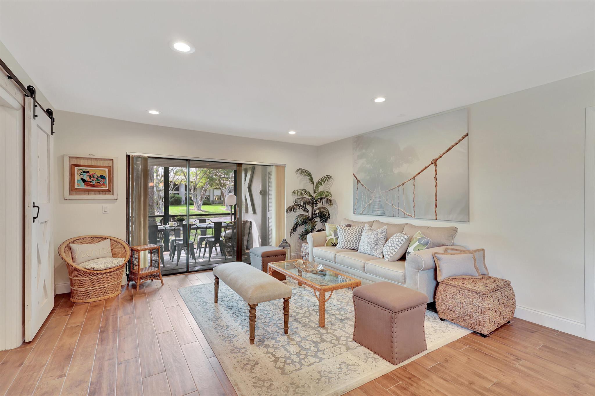 STRATFORD AT HUNTERS RUN CONDO - Residential