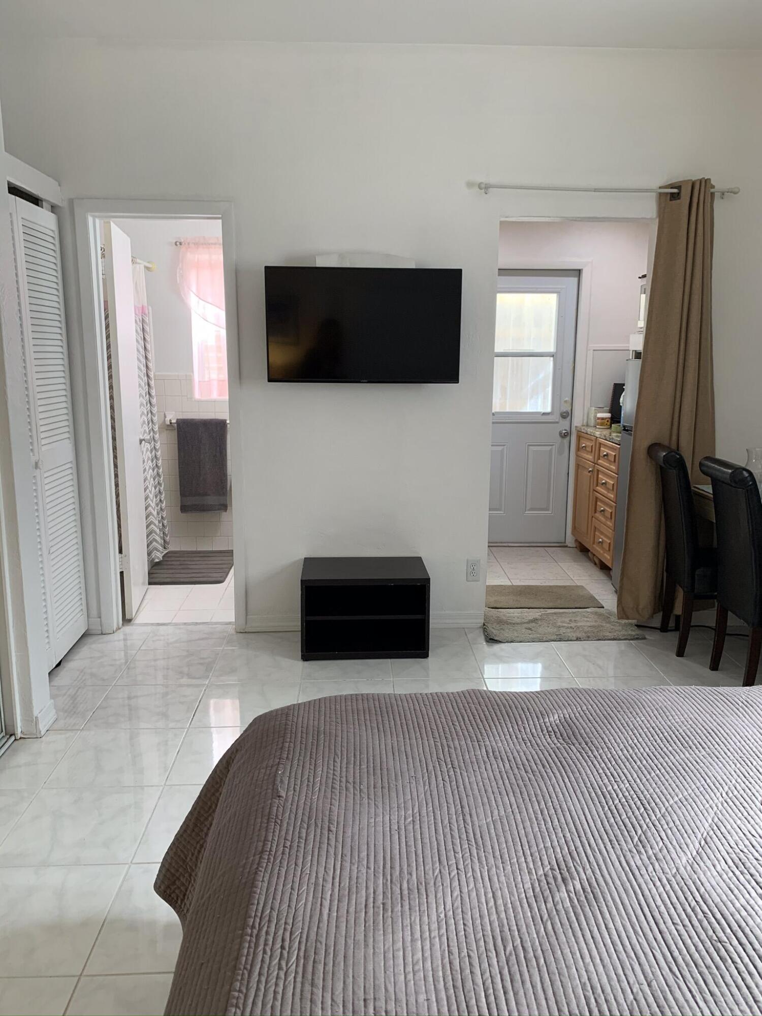 RIVER PARK UNIT 5 - Residential