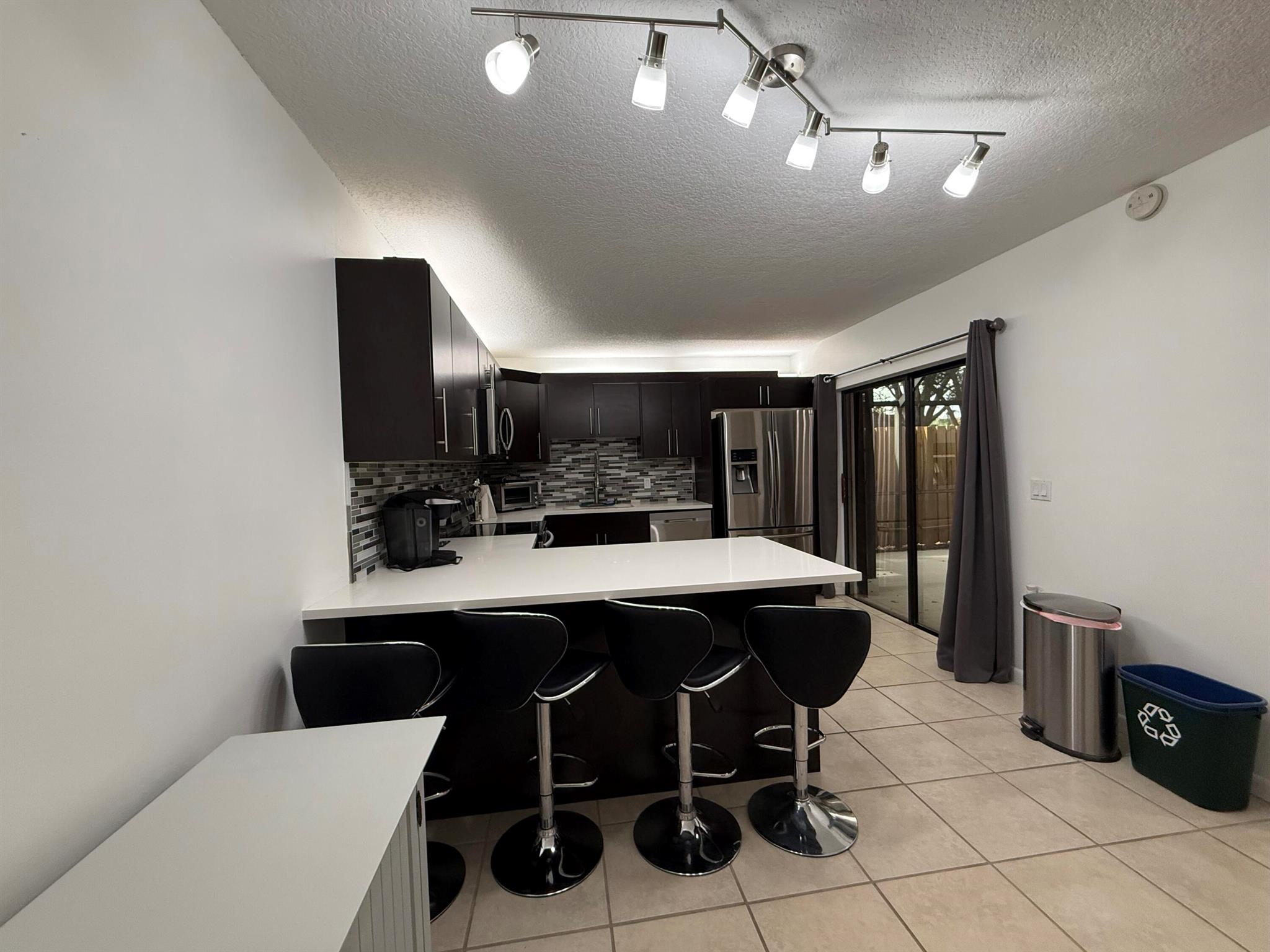 GARDEN LAKES - Residential Lease