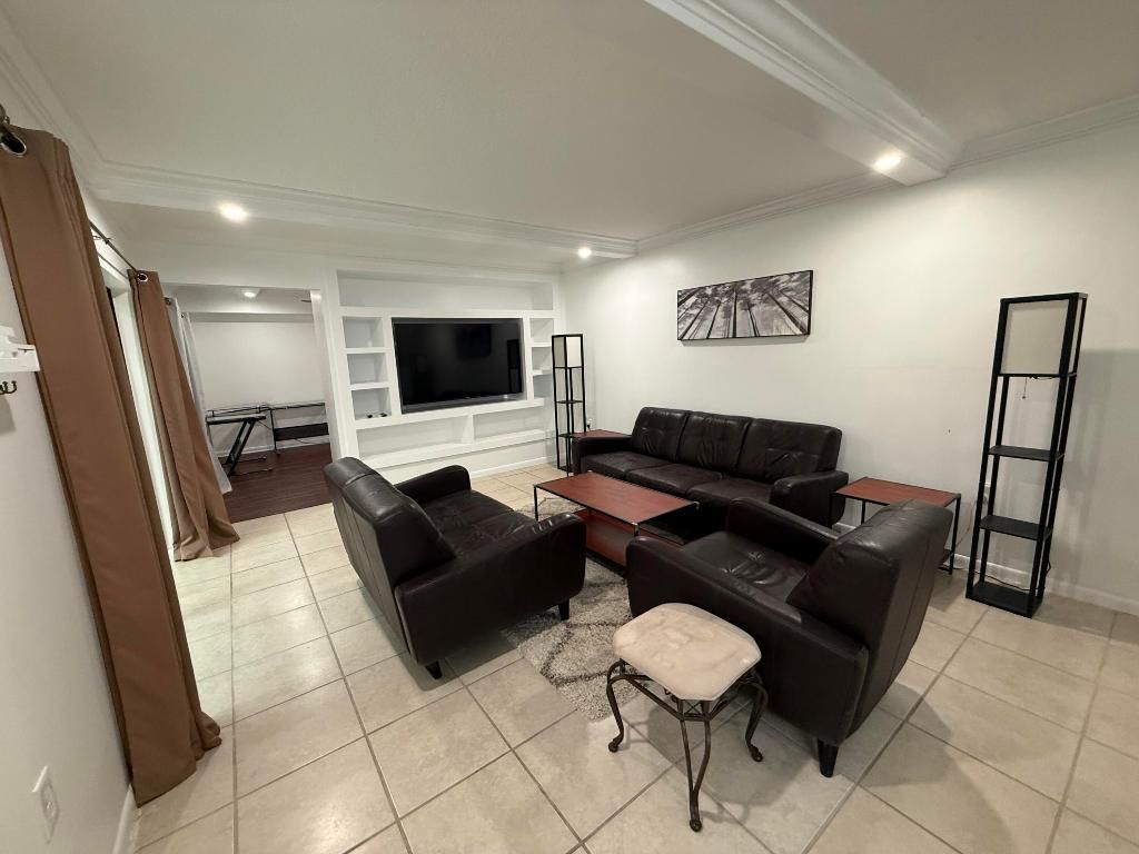 Photo of 2410 24th Lane, Palm Beach Gardens, FL 33418 (MLS # R11135577)