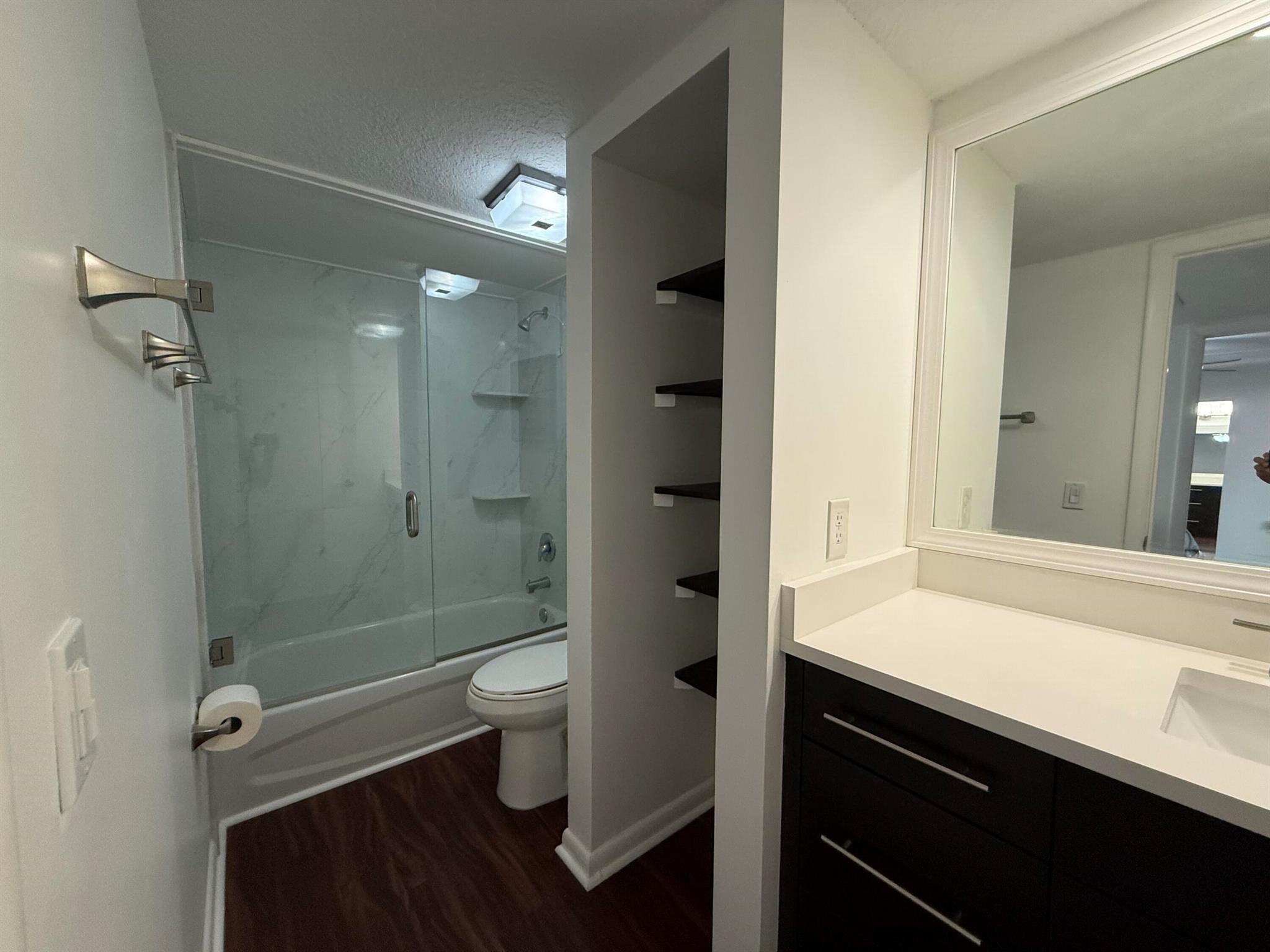 GARDEN LAKES - Residential Lease