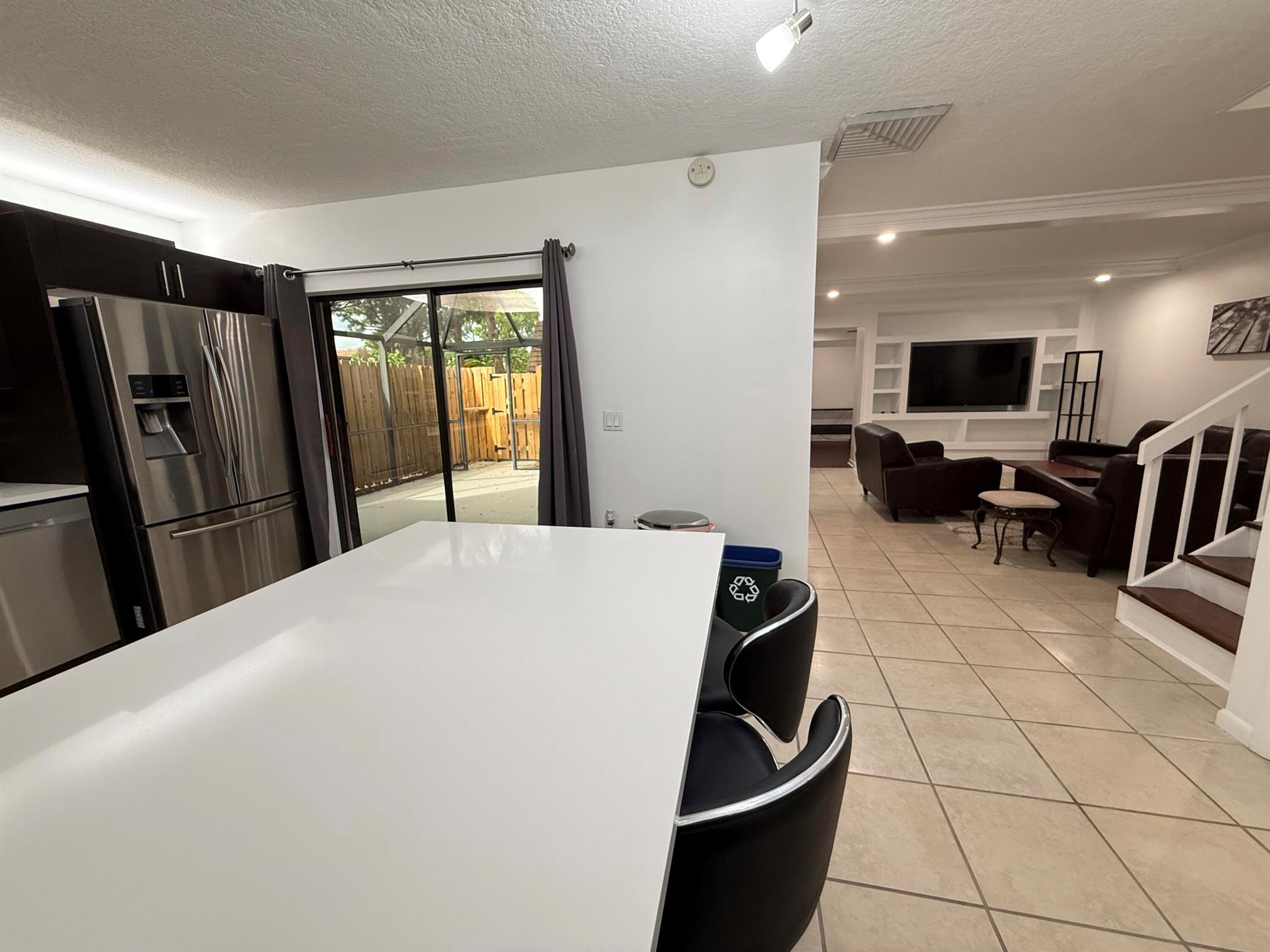 GARDEN LAKES - Residential Lease