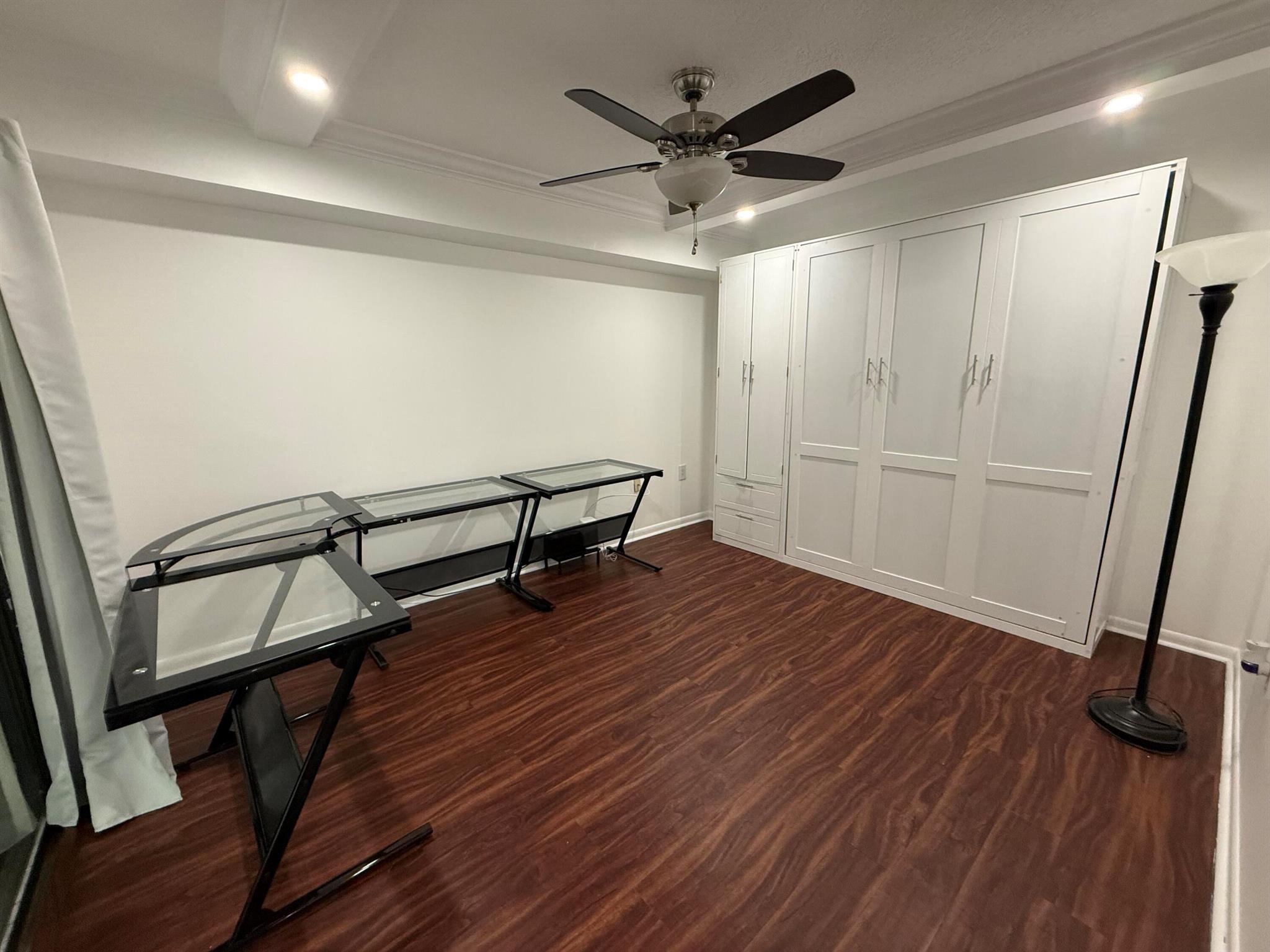 GARDEN LAKES - Residential Lease