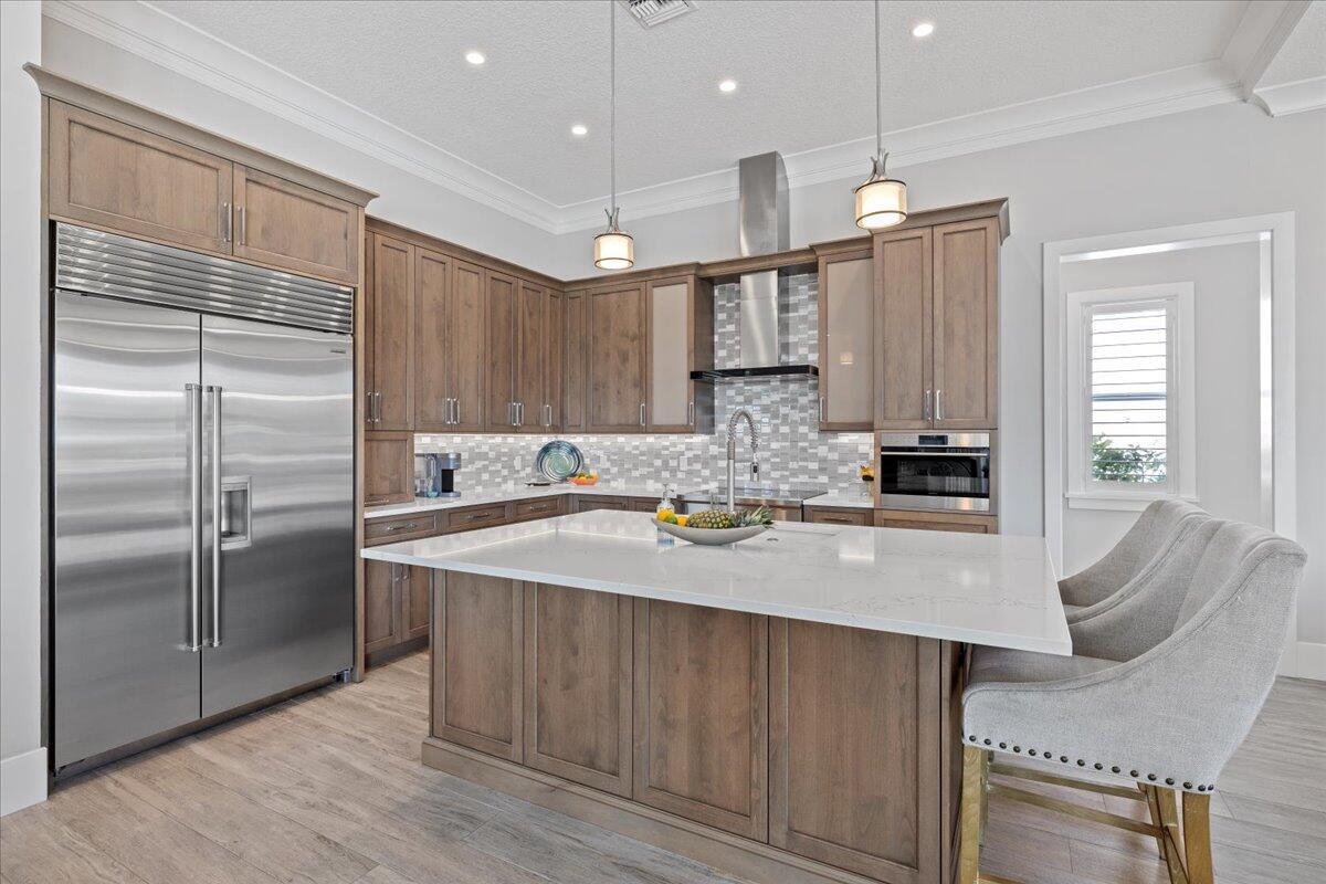 YACHT CLUB ESTATES - Residential Lease