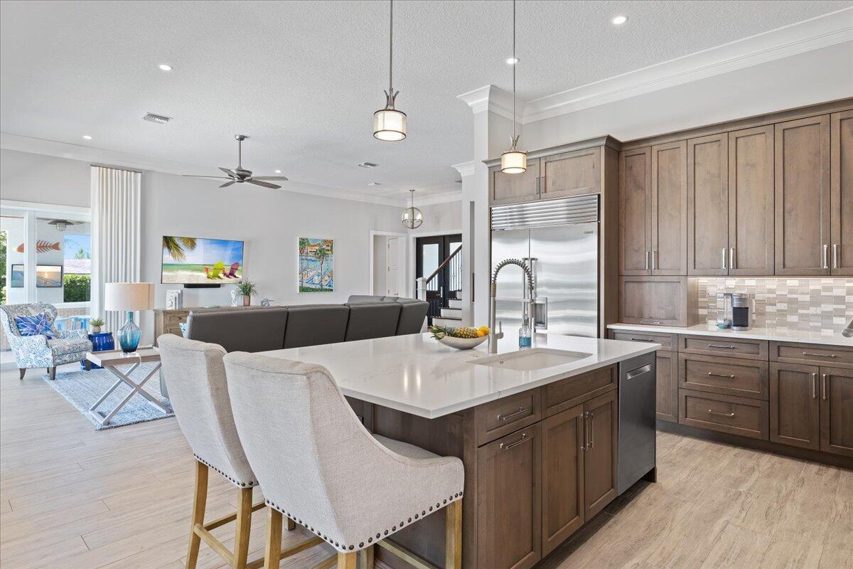 YACHT CLUB ESTATES - Residential Lease