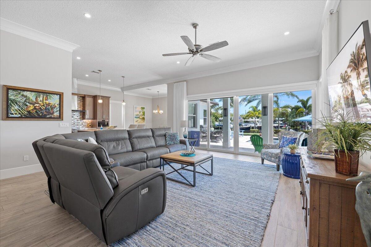 YACHT CLUB ESTATES - Residential Lease