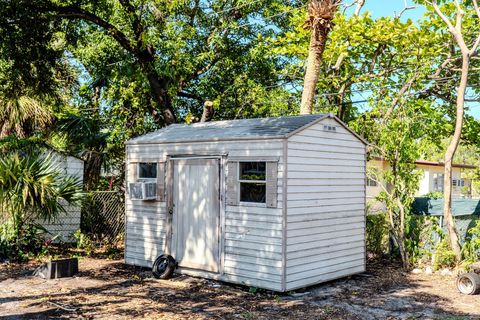 A home in Lauderhill