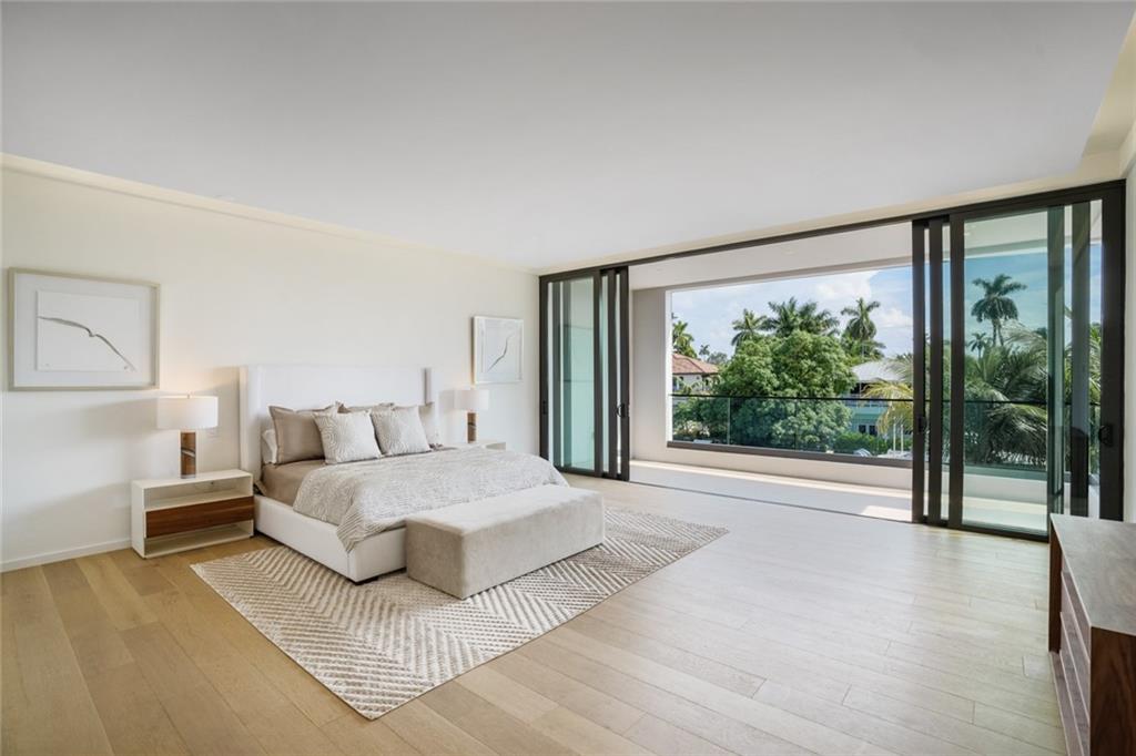 Las Olas Isles - Residential