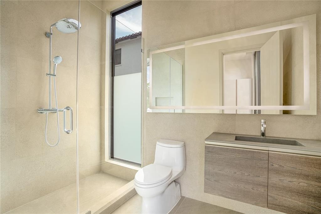 Las Olas Isles - Residential