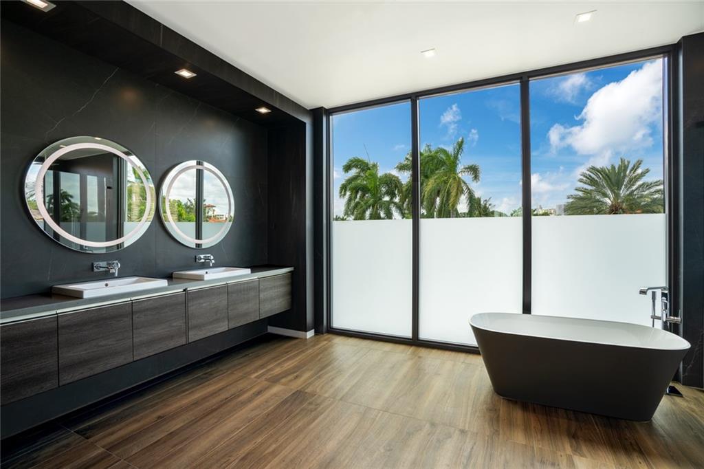 Las Olas Isles - Residential