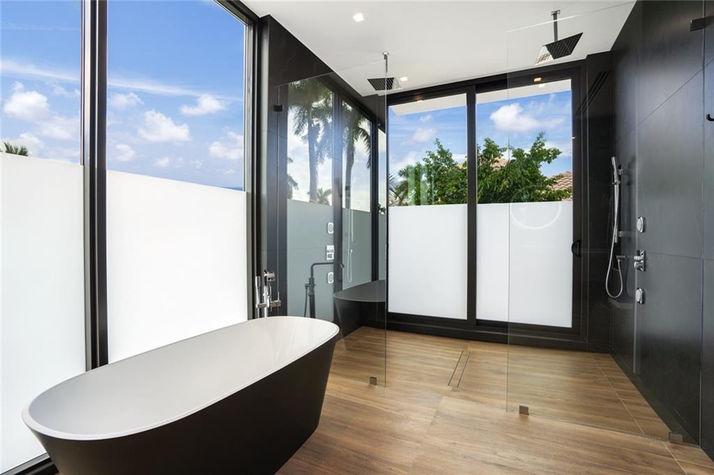 Las Olas Isles - Residential