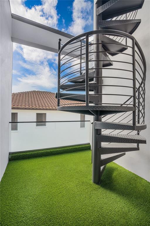 Las Olas Isles - Residential