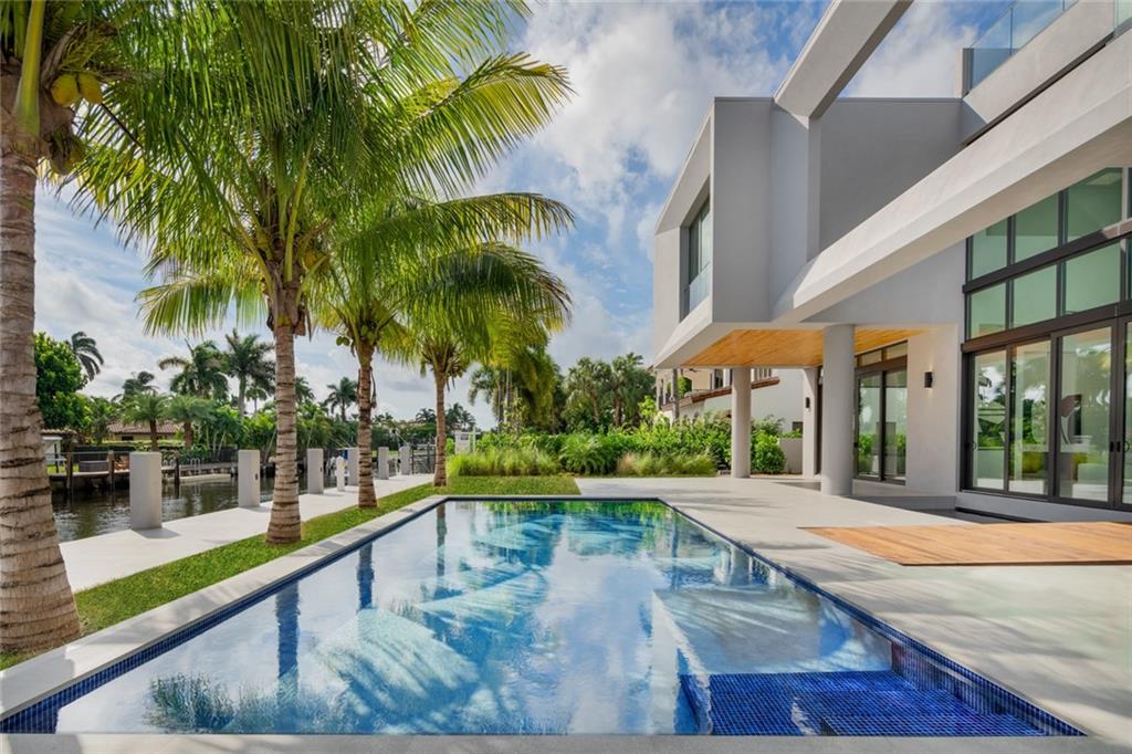 Las Olas Isles - Residential