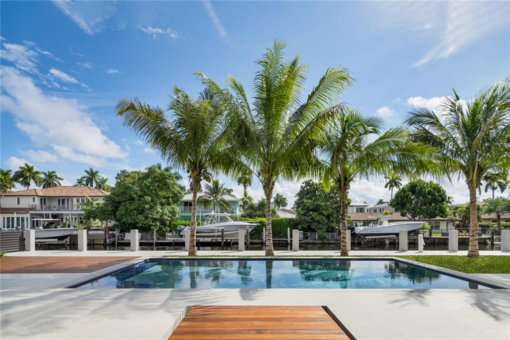 Las Olas Isles - Residential