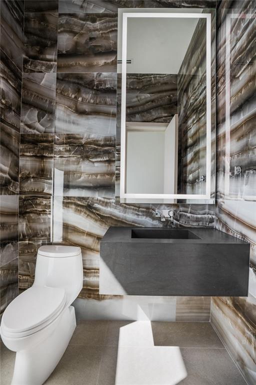 Las Olas Isles - Residential