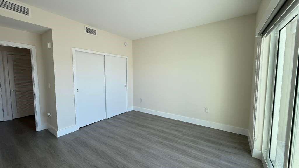 Aesthetic Apartments - Residential