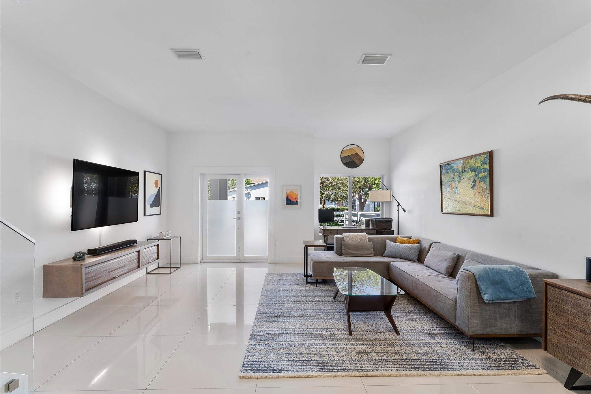 OAKLAND PARK - Residential