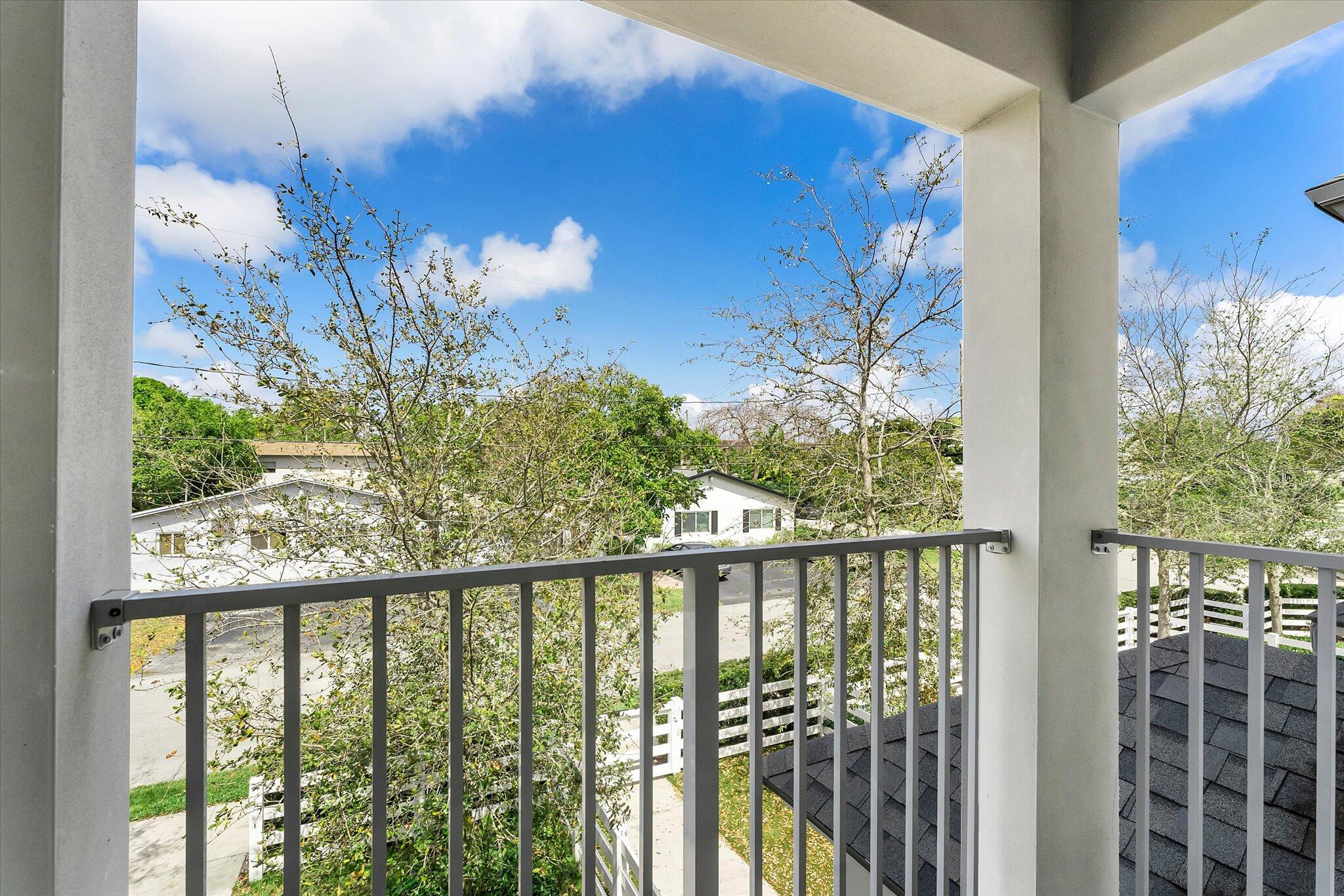 OAKLAND PARK - Residential