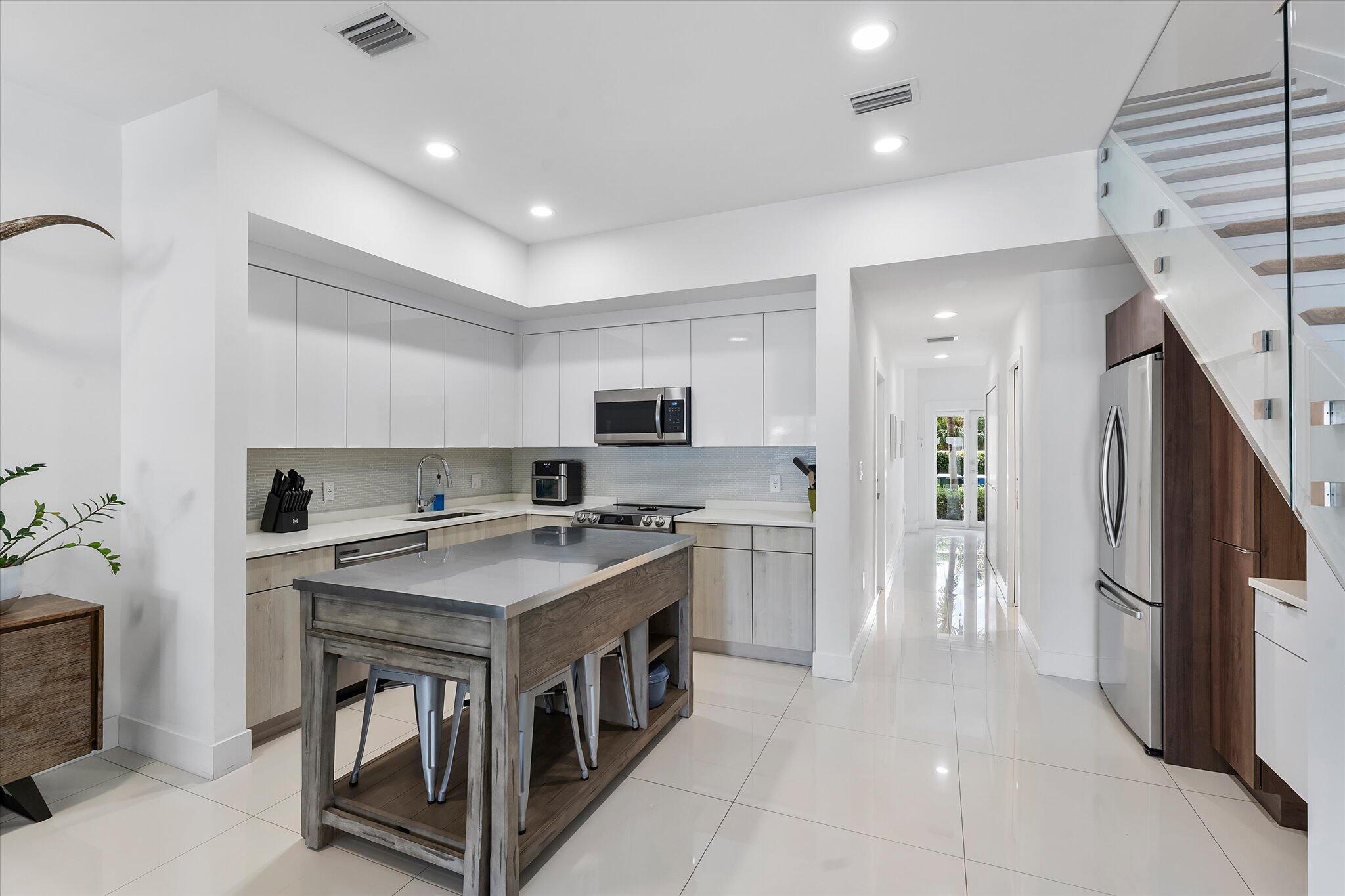 OAKLAND PARK - Residential