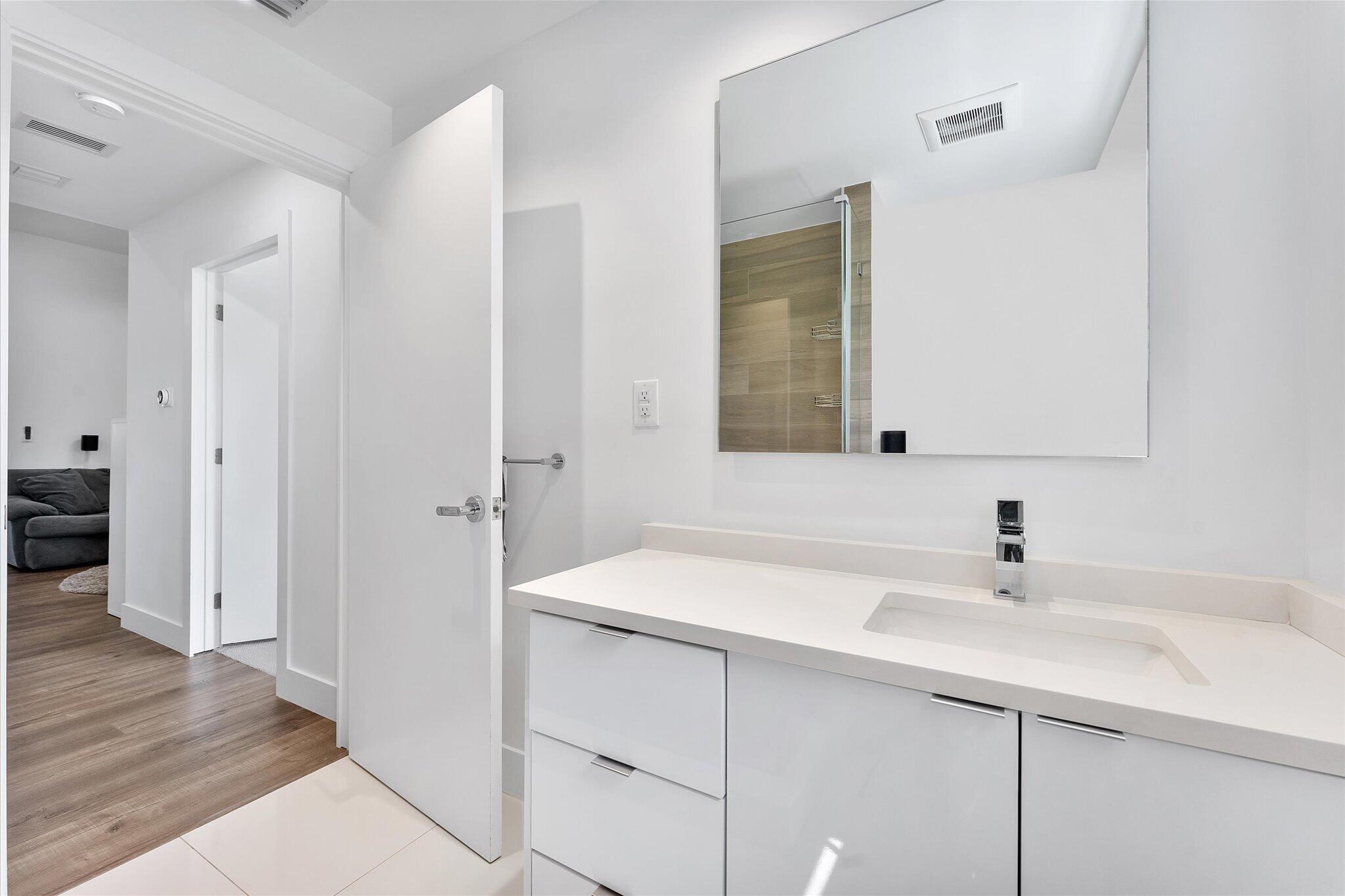 OAKLAND PARK - Residential