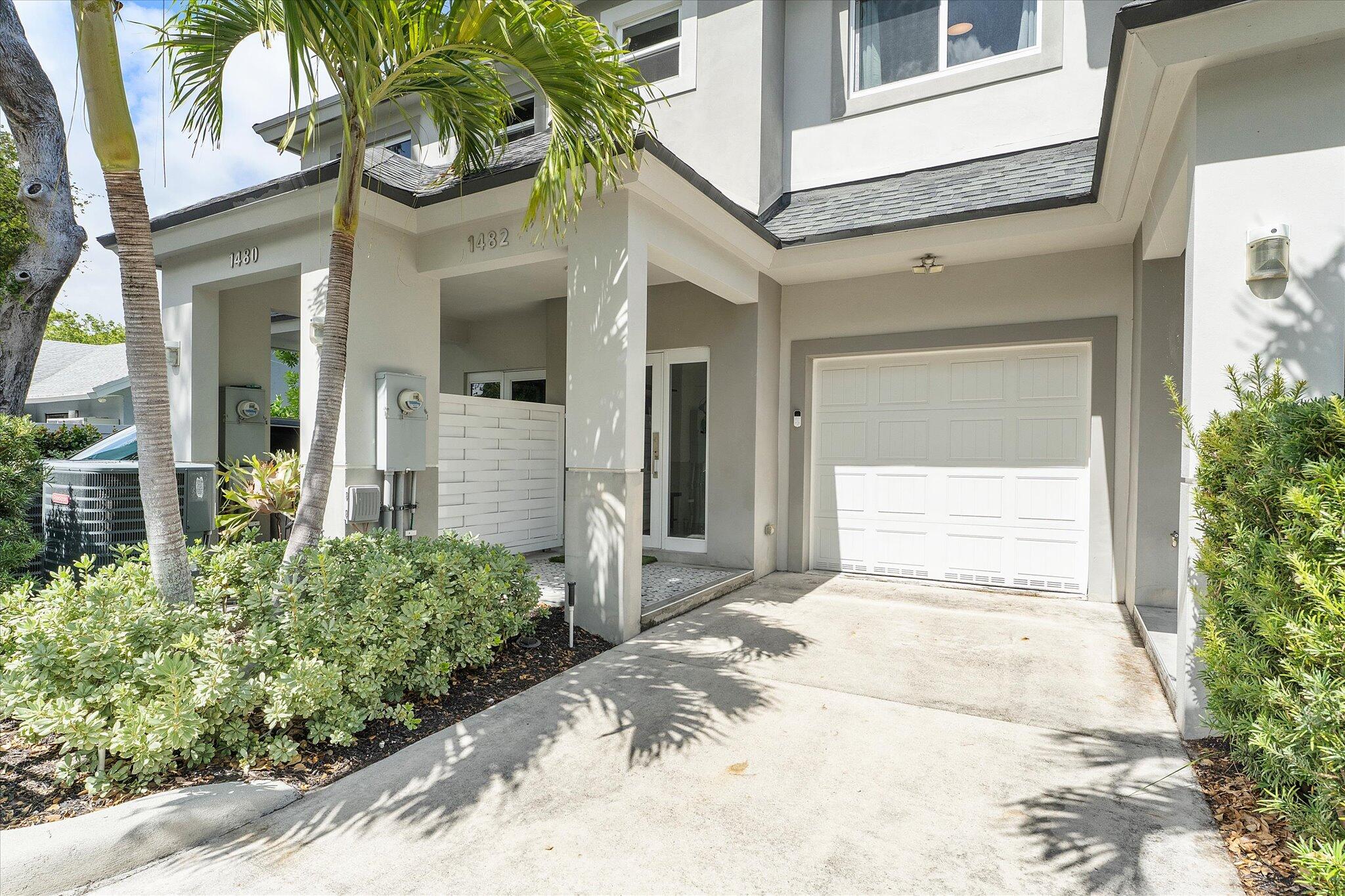 OAKLAND PARK - Residential