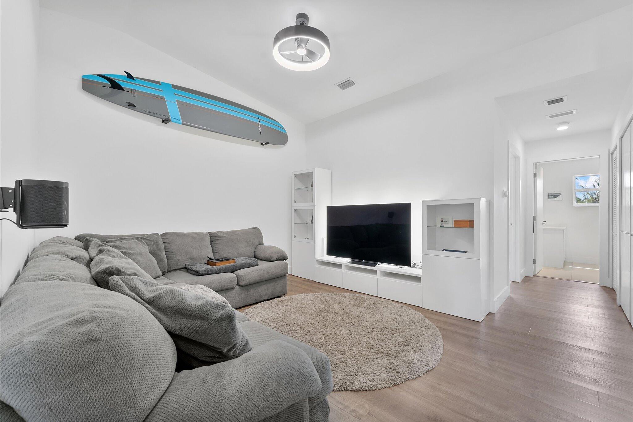 OAKLAND PARK - Residential