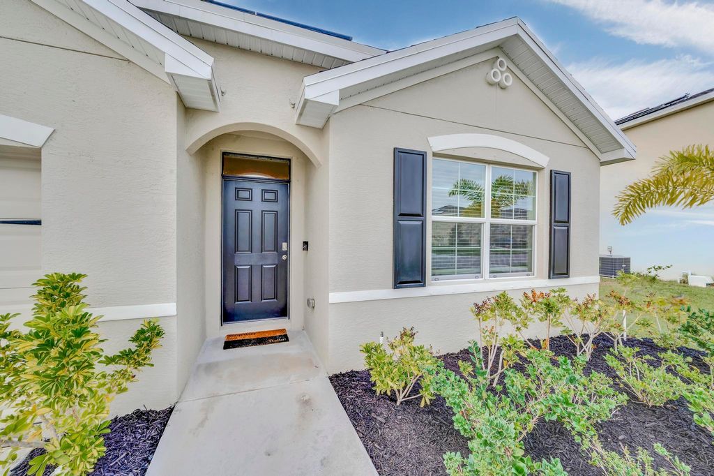 Photo of 3327 Homestead Drive, Fort Pierce, FL 34945 (MLS # R11044139)