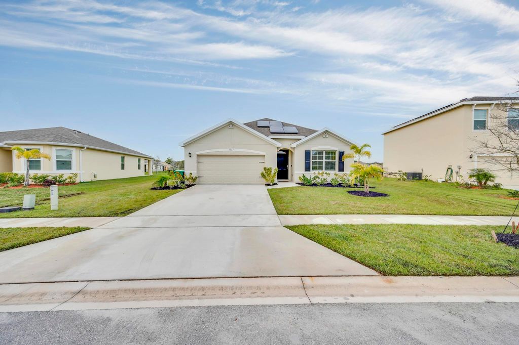 Photo of 3327 Homestead Drive, Fort Pierce, FL 34945 (MLS # R11044139)