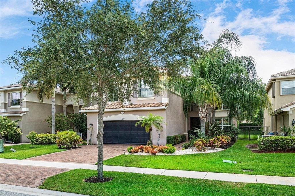 Photo of 8213 Emerald Winds Circle, Boynton Beach, FL 33473 (MLS # R10716988)