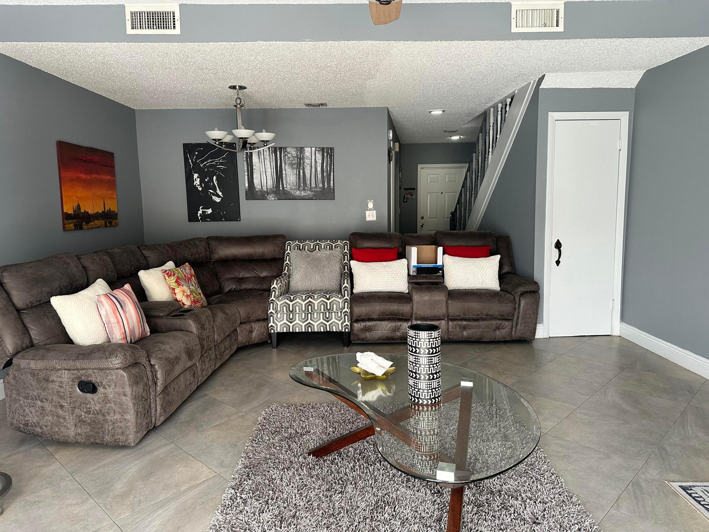12737 WESTHAMPTON Circle