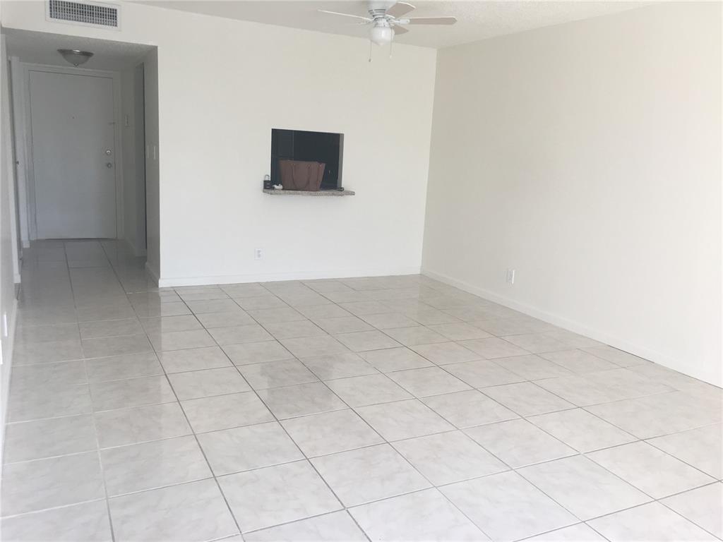 Breakwaters Palm Beaches - Residential Lease