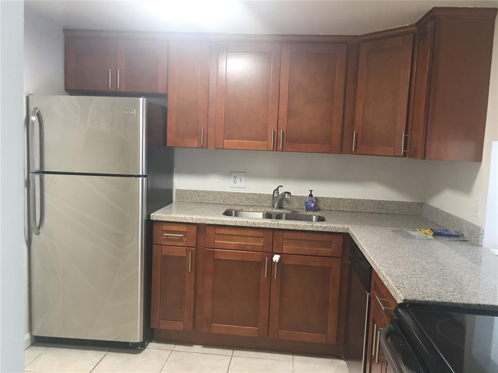 Breakwaters Palm Beaches - Residential Lease