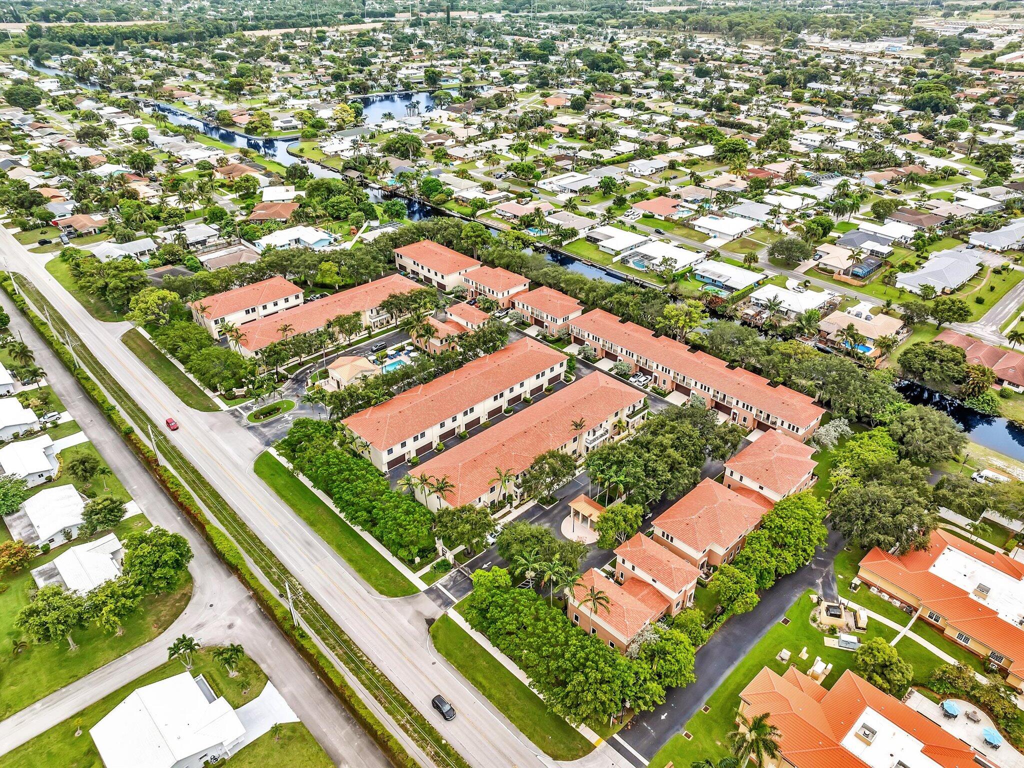 VENETIAN VILLAS - Residential Lease