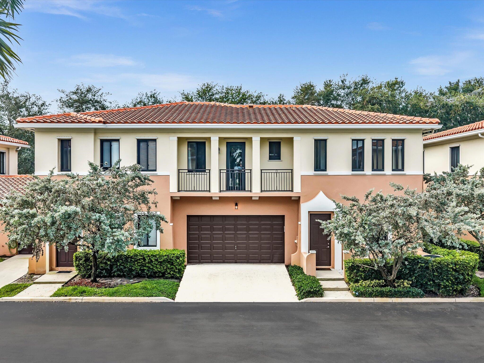 VENETIAN VILLAS - Residential Lease