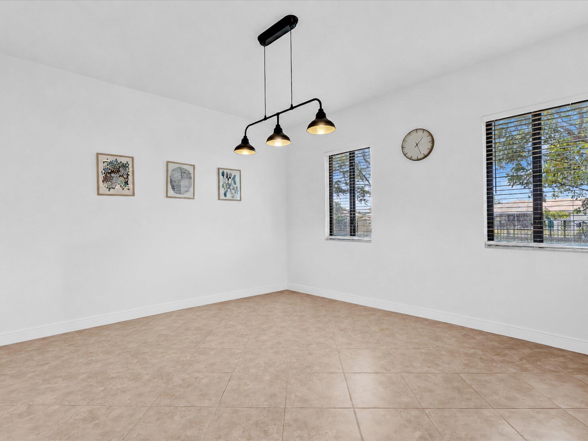 VENETIAN VILLAS - Residential Lease