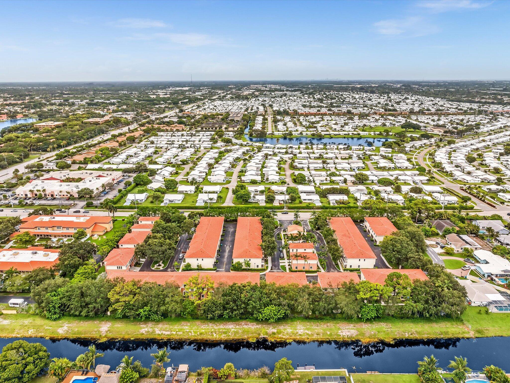 VENETIAN VILLAS - Residential Lease