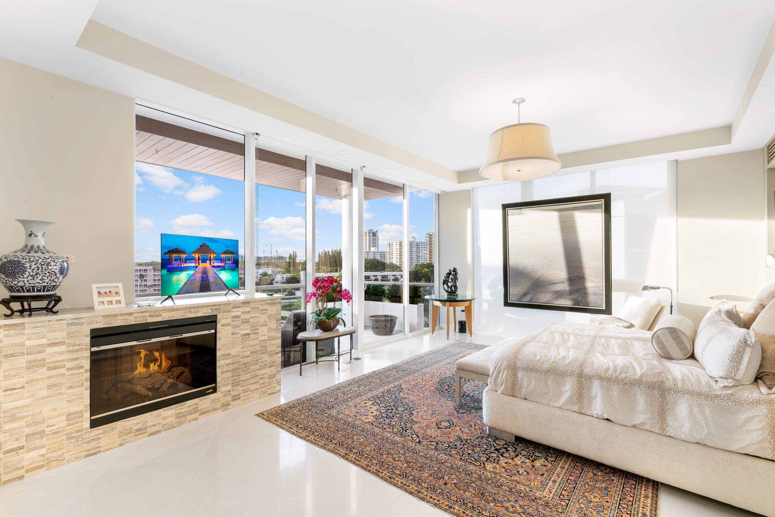 ONE THOUSAND OCEAN - Residential