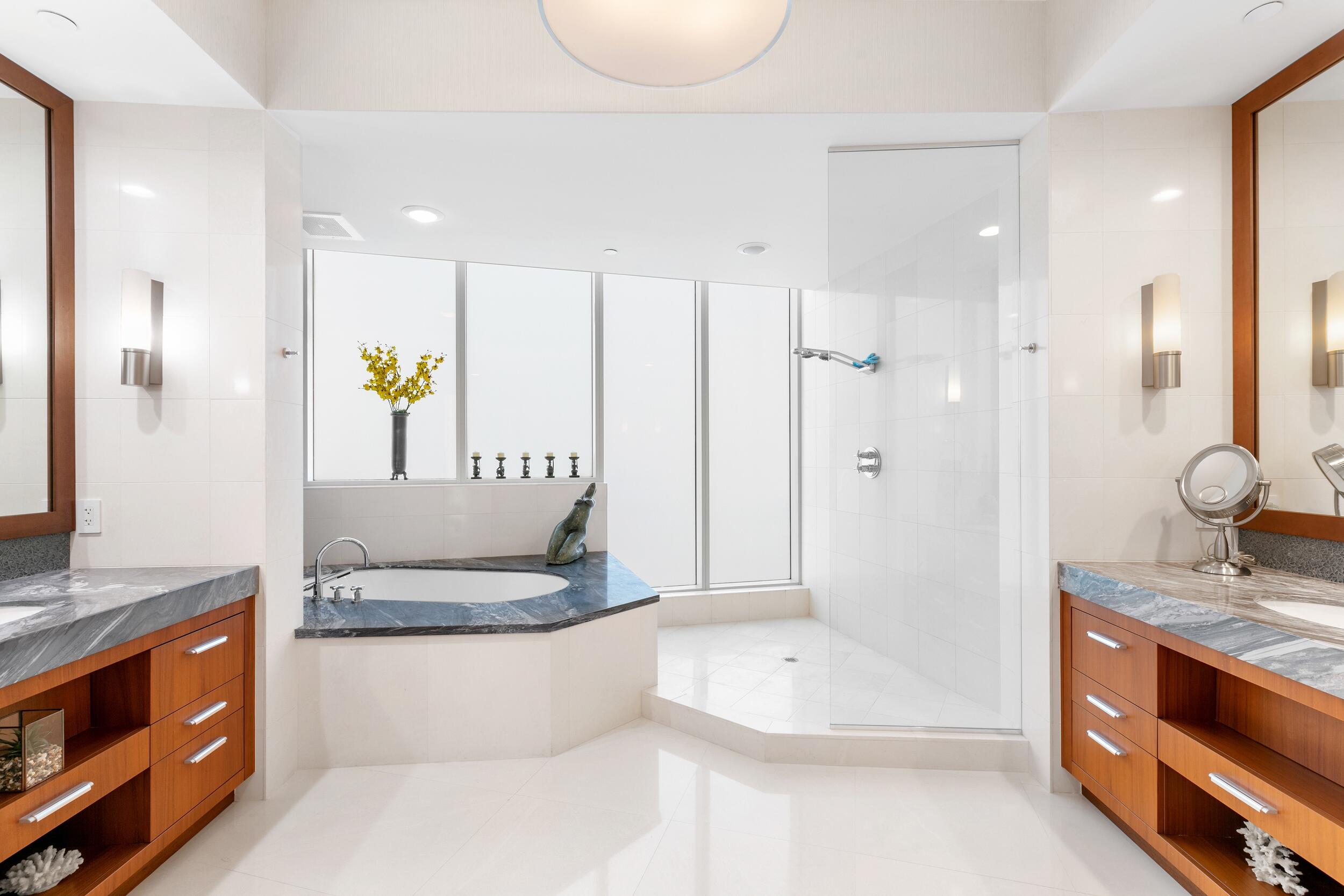 ONE THOUSAND OCEAN - Residential