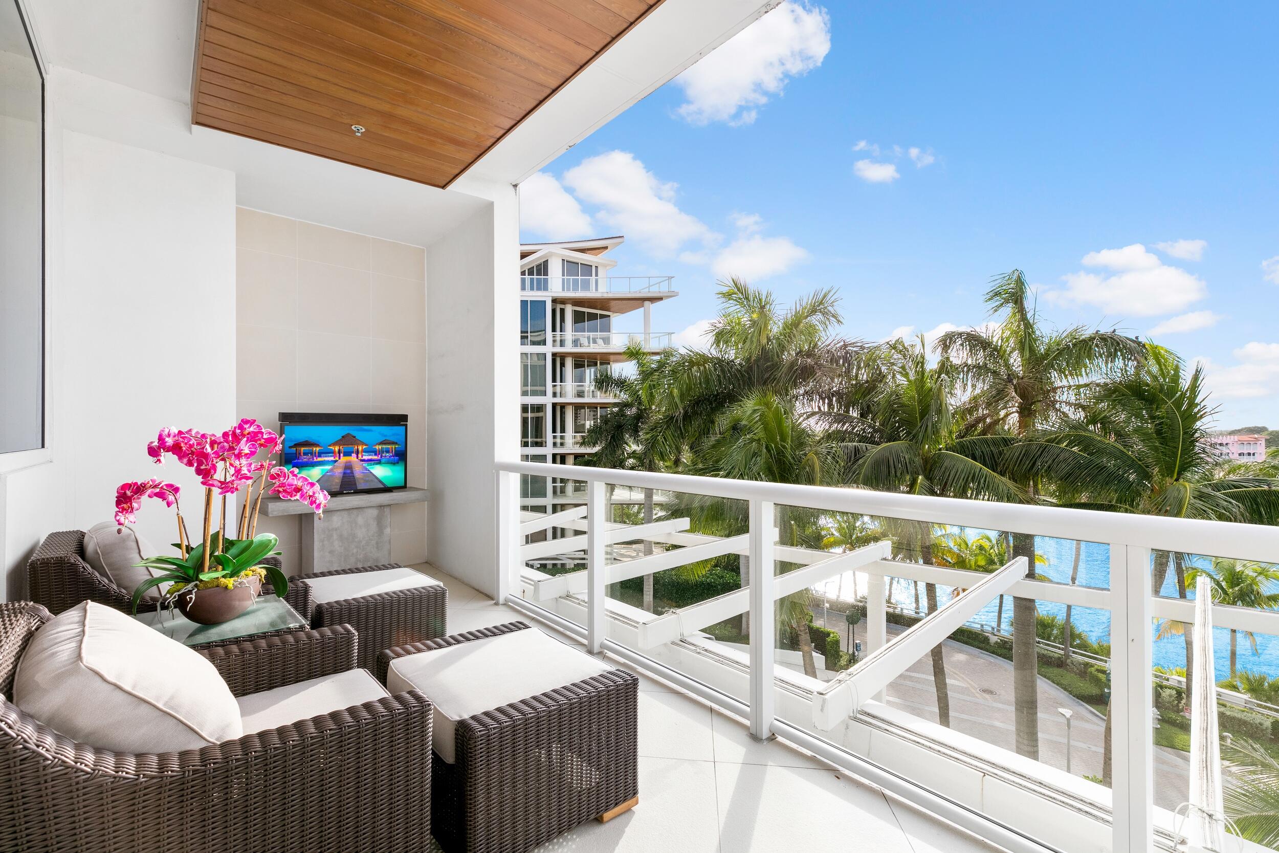 ONE THOUSAND OCEAN - Residential